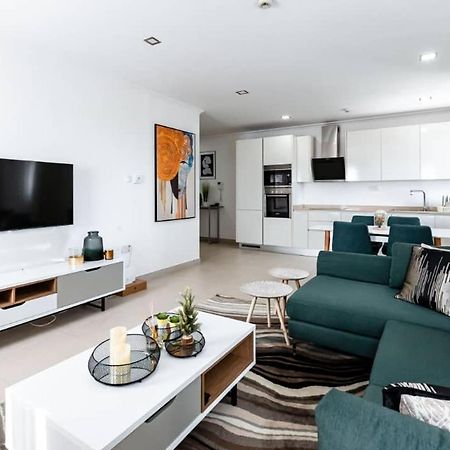 Amazing 2 Bedroom Room Space Available 阿克拉 外观 照片