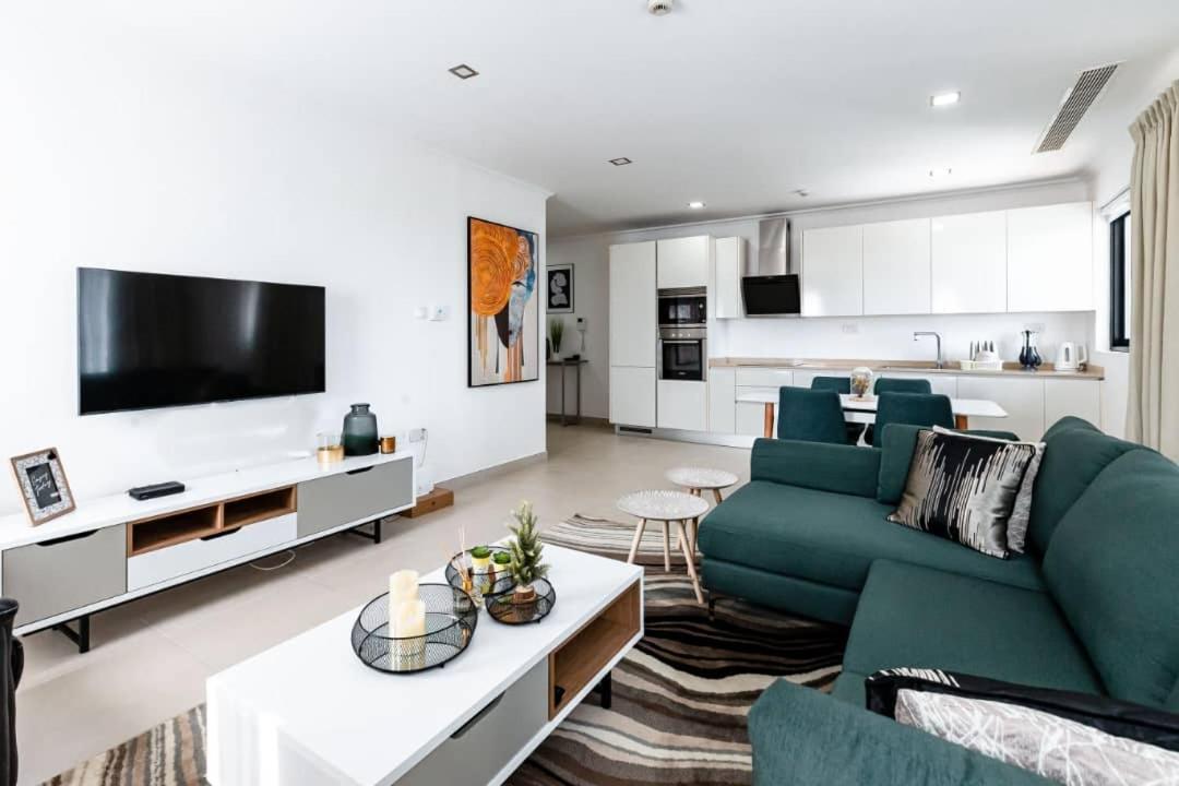 Amazing 2 Bedroom Room Space Available 阿克拉 外观 照片