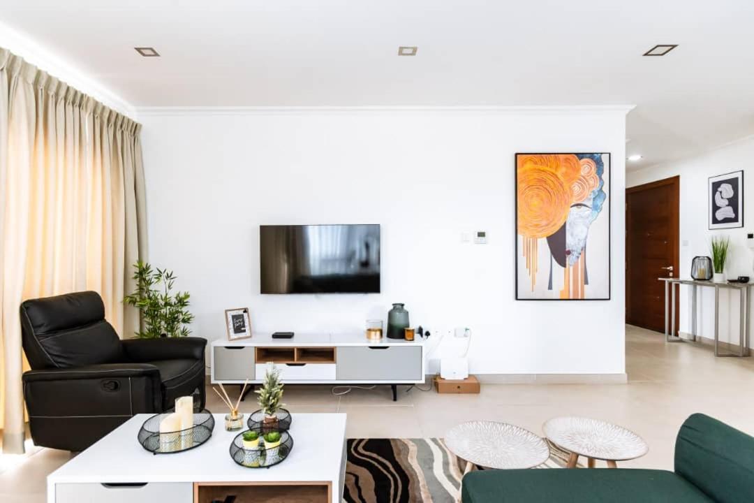 Amazing 2 Bedroom Room Space Available 阿克拉 外观 照片